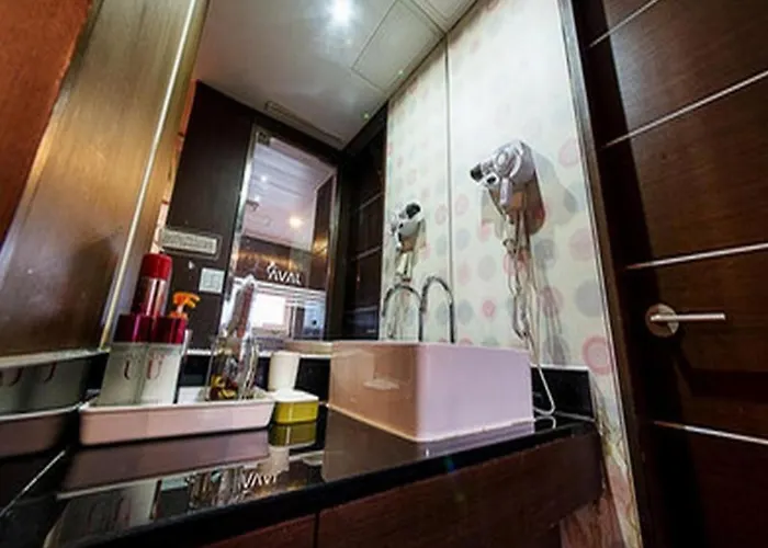 Java Motel 2*